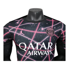 Camisa Paris Saint-German Pré-jogo 25/26 - Jogador Jordan Masculina - Preta com detalhes em rosa